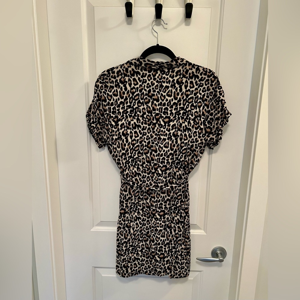 Vero Moda Leopard Print Button Down Dress. Size Medium. EUC. - Picture 4 of 7